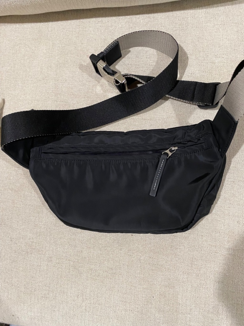 Varley belt bag - Picture 9 of 11